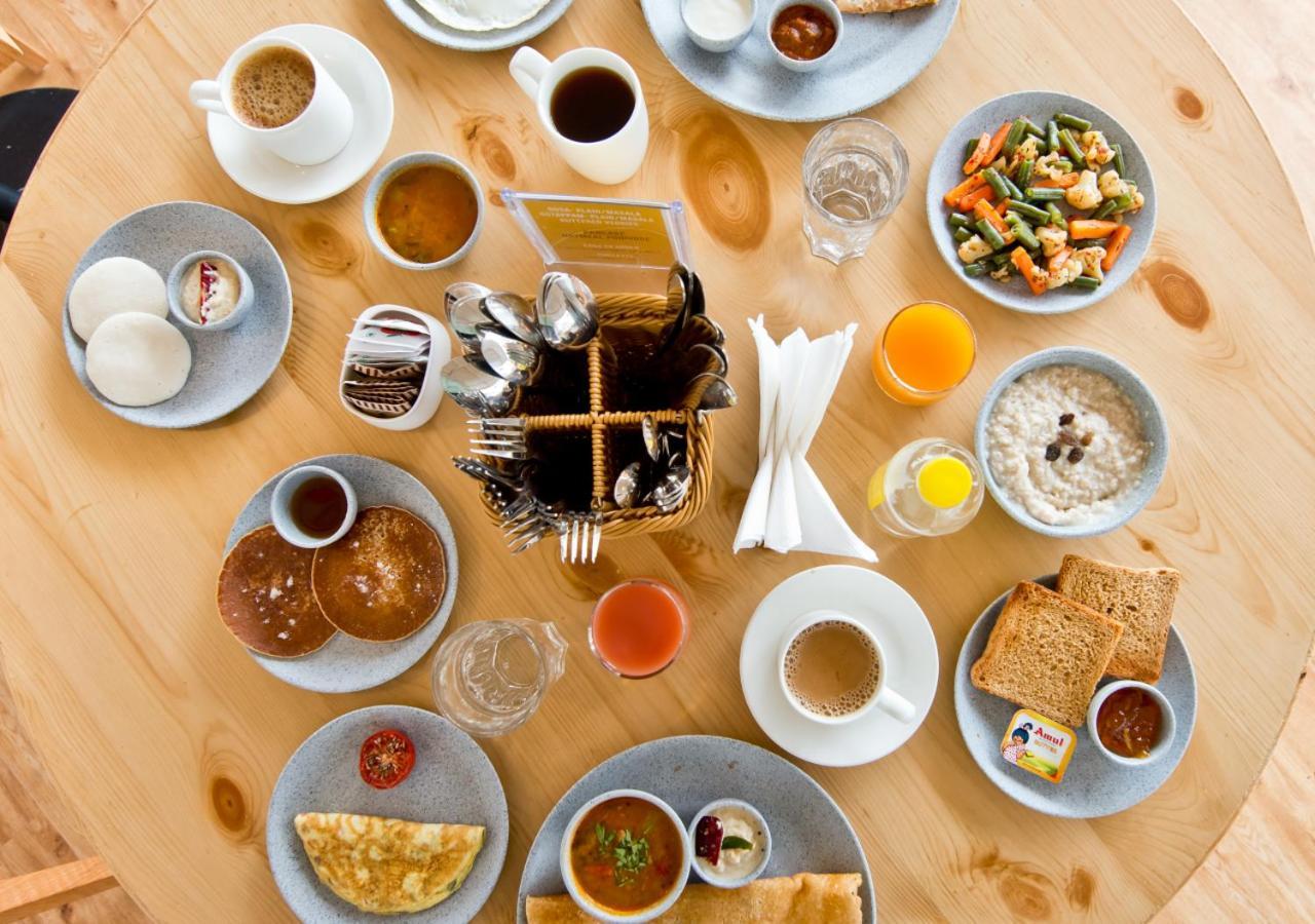 Bloom Hotel - Gachibowli ไฮเดอราบัด ภายนอก รูปภาพ