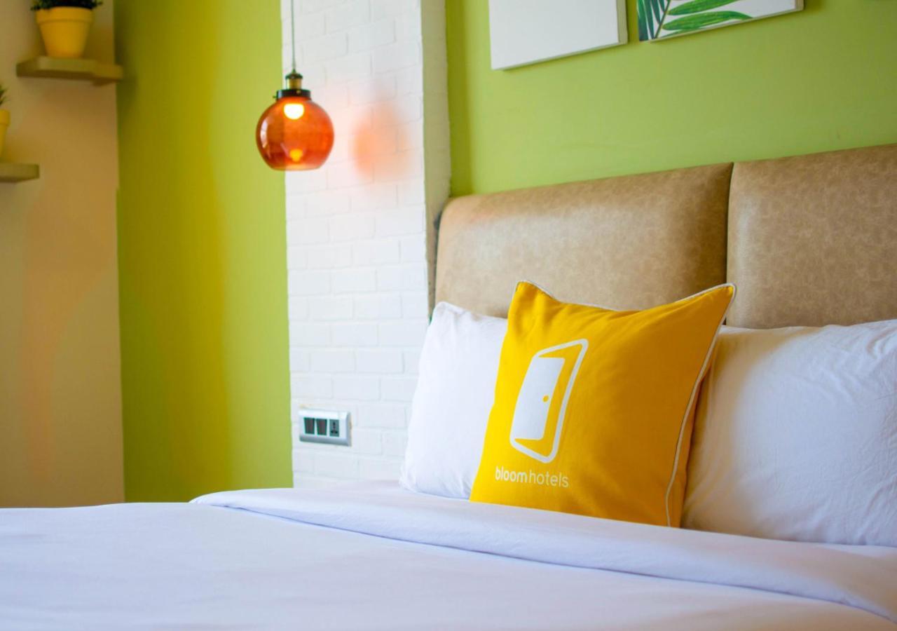 Bloom Hotel - Gachibowli ไฮเดอราบัด ภายนอก รูปภาพ