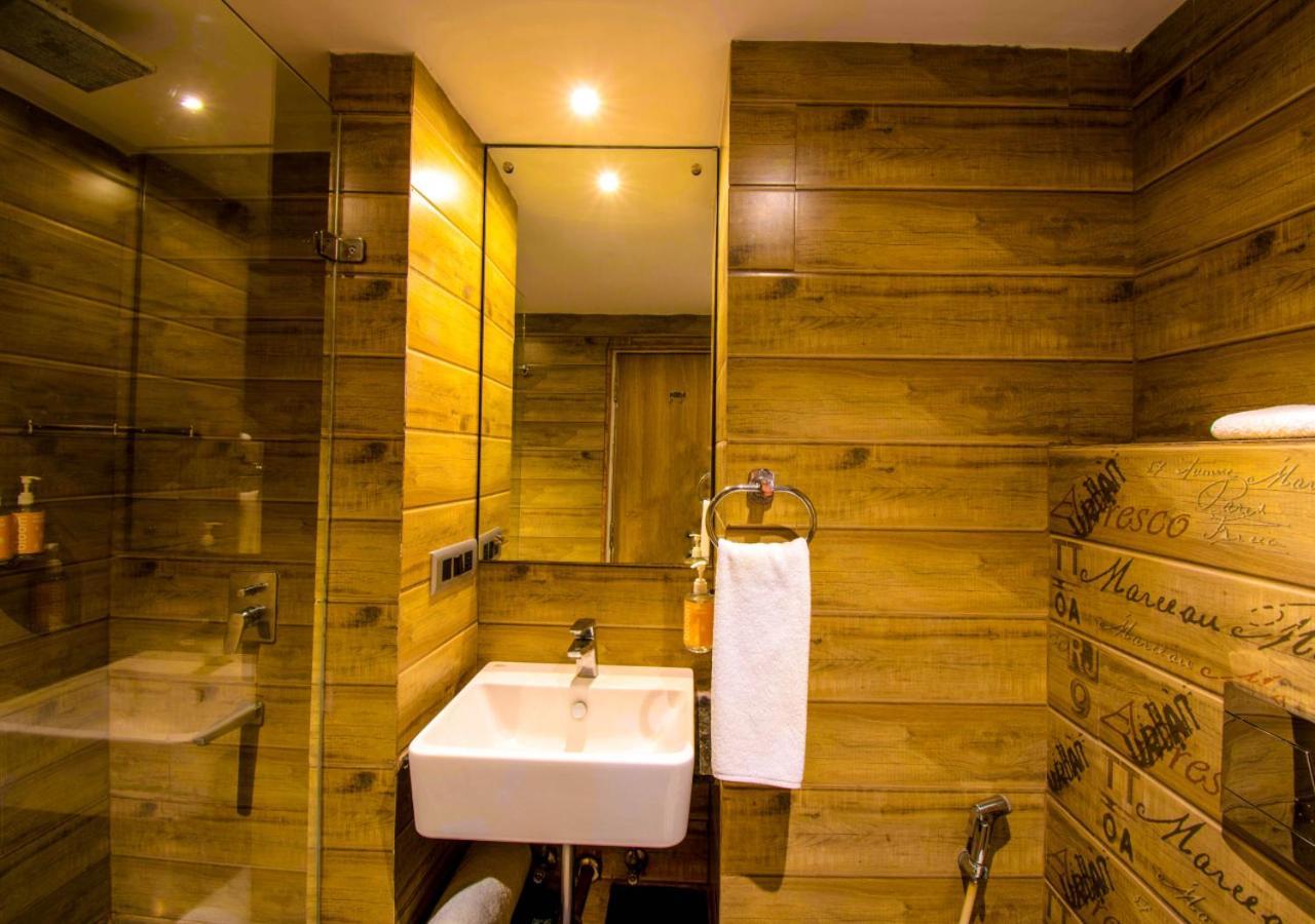 Bloom Hotel - Gachibowli ไฮเดอราบัด ภายนอก รูปภาพ