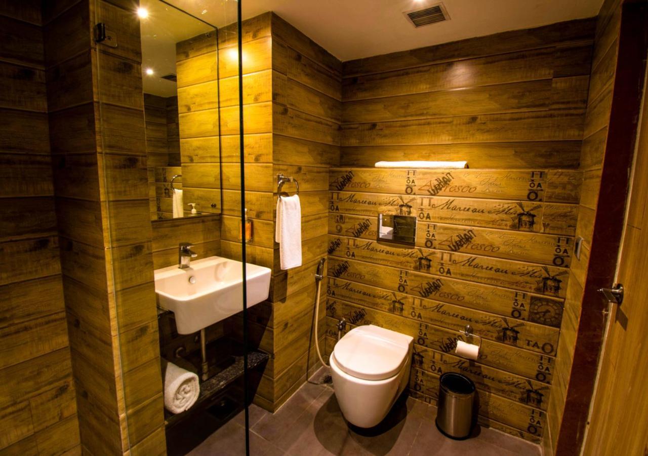 Bloom Hotel - Gachibowli ไฮเดอราบัด ภายนอก รูปภาพ
